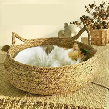 Luxury Woven Cat Nest – Comfortable & Easy to Clean